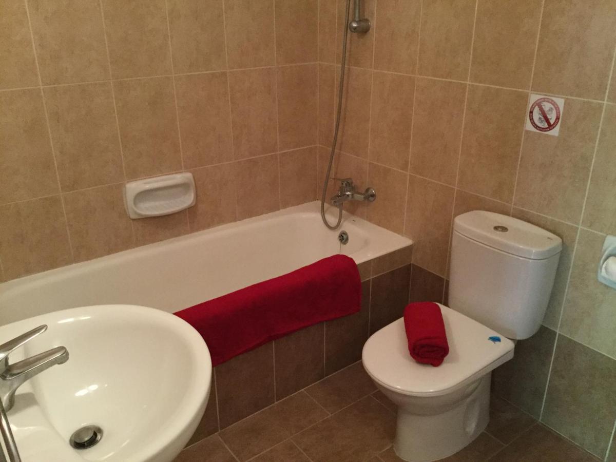 Poolside 2 Bedroom Apt, Paphos Riviera, Universal Area Zewnętrze zdjęcie