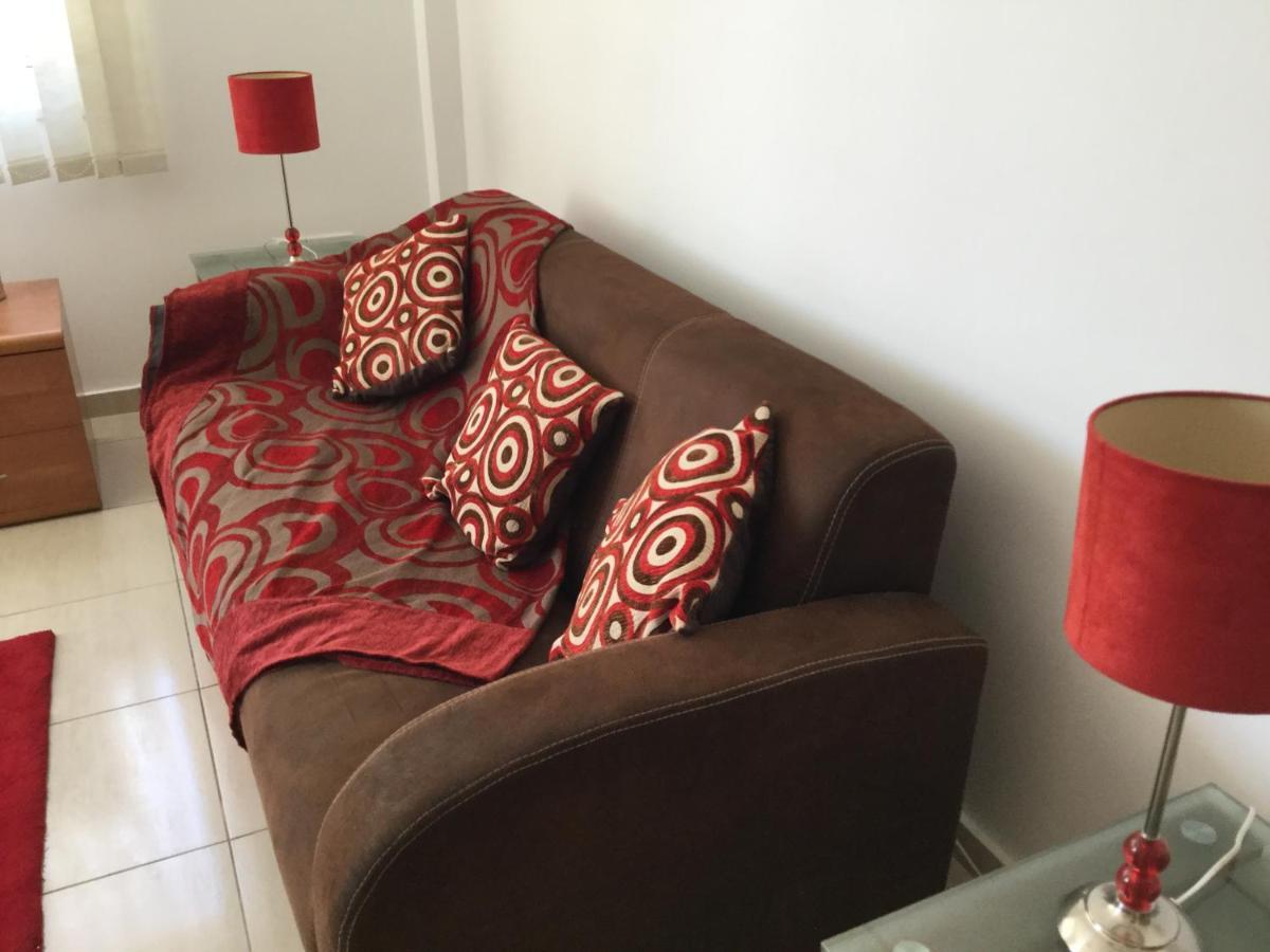 Poolside 2 Bedroom Apt, Paphos Riviera, Universal Area Zewnętrze zdjęcie